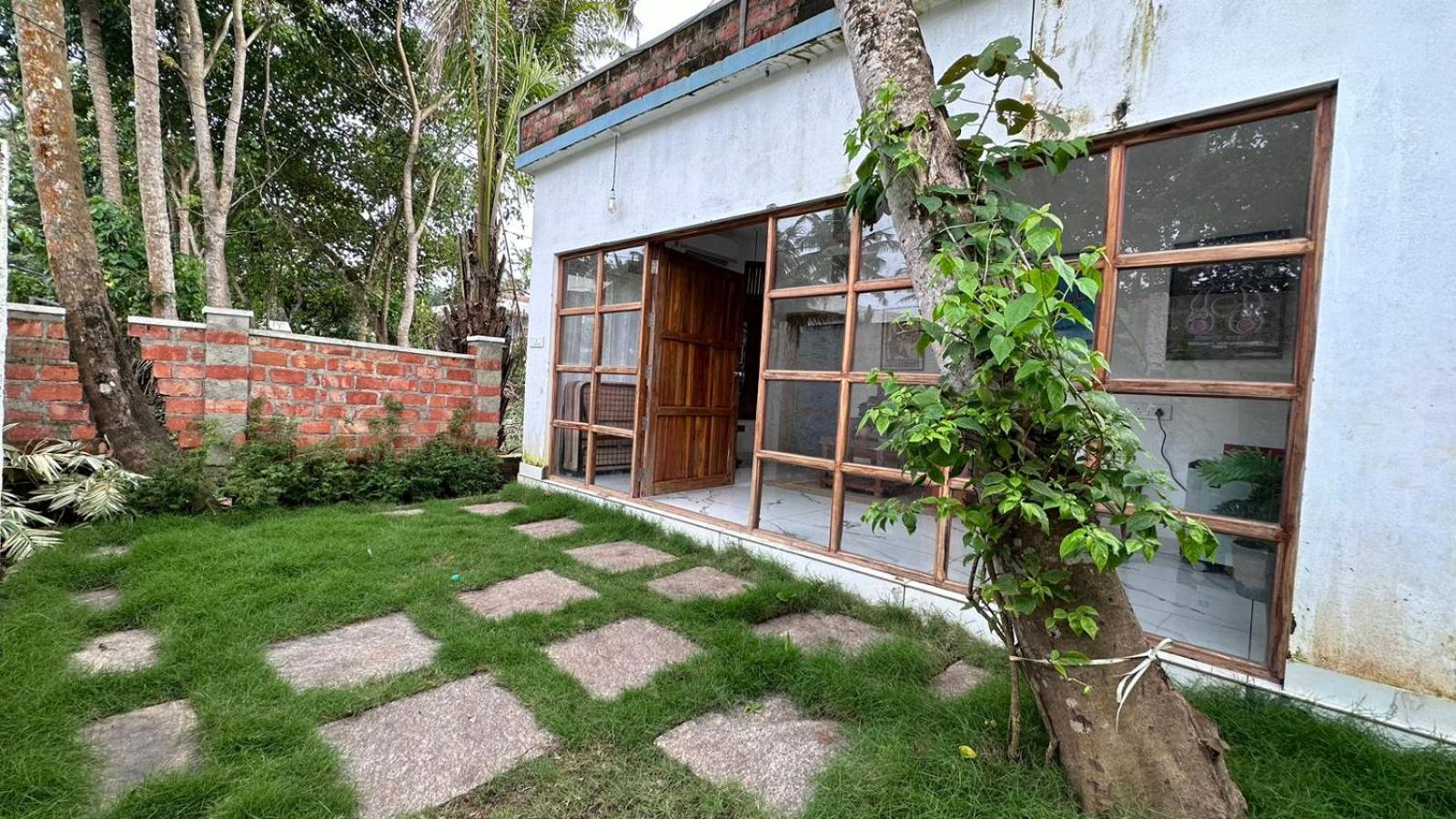 Nidra By Sarwaa Bed & Breakfast Varkala Ngoại thất bức ảnh