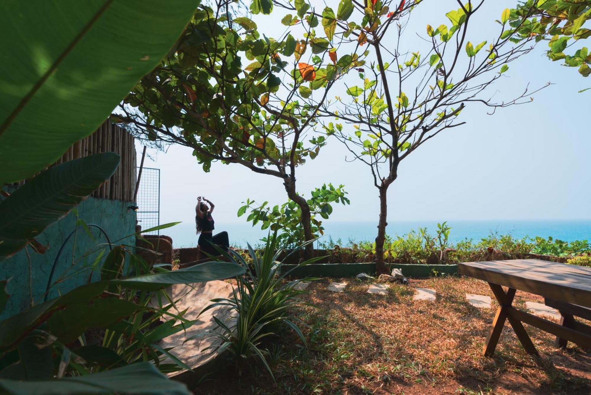 Nidra By Sarwaa Bed & Breakfast Varkala Ngoại thất bức ảnh