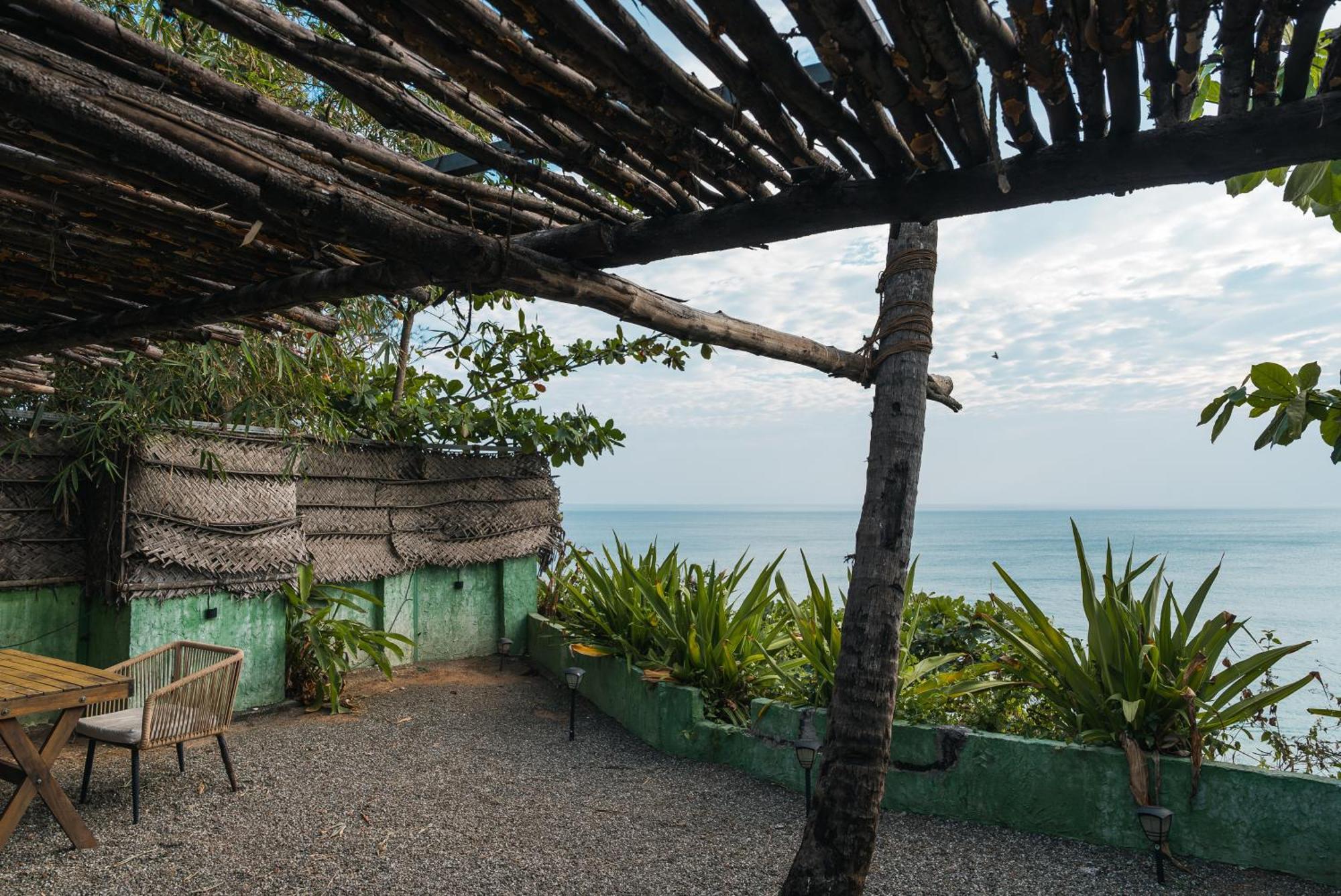 Nidra By Sarwaa Bed & Breakfast Varkala Ngoại thất bức ảnh